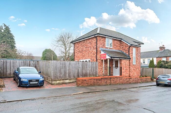 2 Bedroom Detached House For Sale In High Wycombe, Buckinghamshire, HP13