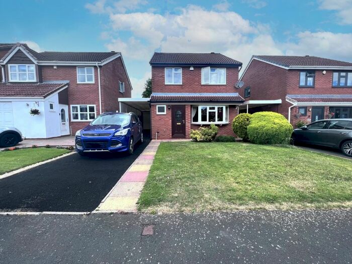 4 Bedroom Detached House For Sale In Swynnerton Drive, Essington, Wolverhampton, WV11