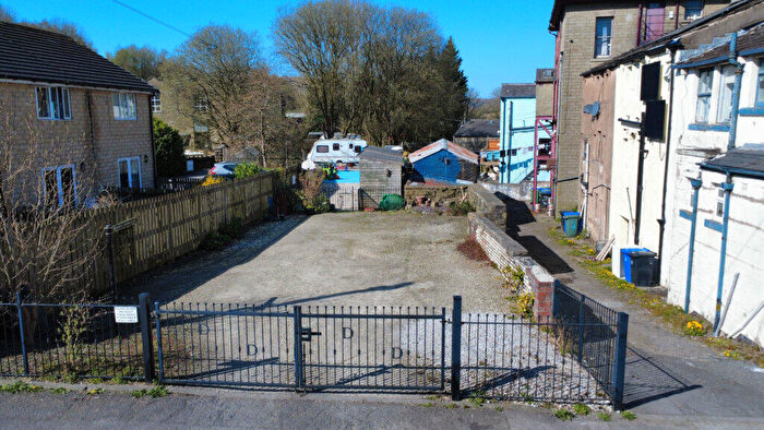 4 Bedroom Terraced House For Sale In Newchurch Road, Stacksteads, Bacup, OL13
