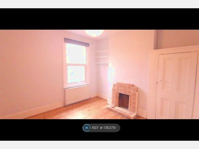 3 Bedroom Maisonette To Rent In Heysham Road, London, N15