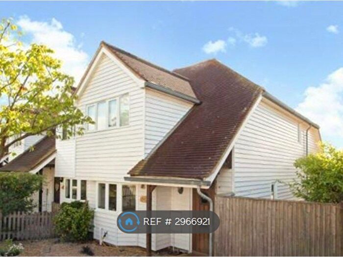 3 Bedroom End Of Terrace House To Rent In Iden Green Road, Cranbrook, TN17