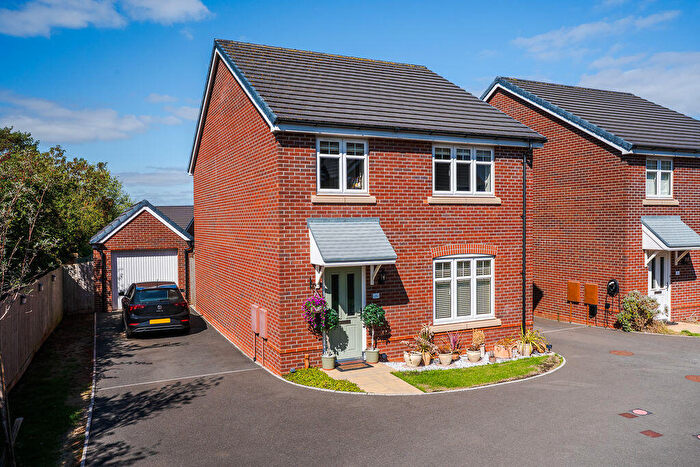 4 Bedroom Detached House For Sale In Melrose Walk, Sully, CF64