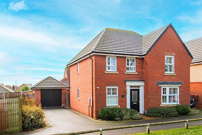 4 Bedroom Detached House For Sale In Cherry Tree Drive, Market Harborough, LE16