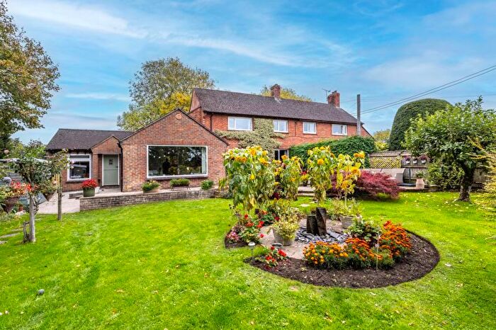 3 Bedroom Property For Sale In Maple Tree Cottage, Jacobs Ladder, Child Okeford, DT11