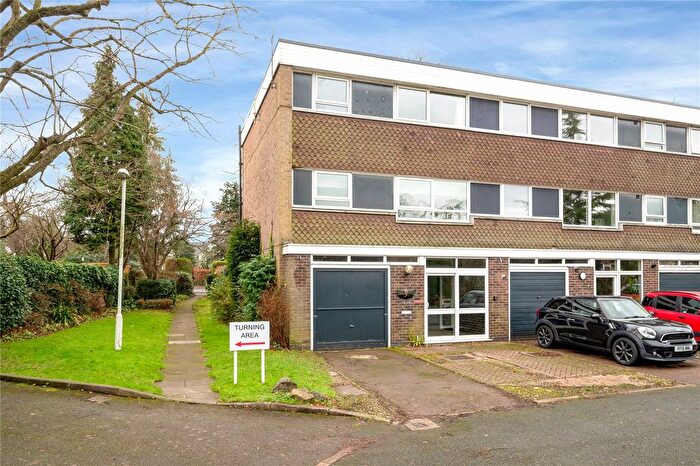 4 Bedroom Terraced House For Sale In Ashford Court, Elmsleigh Avenue, Stoneygate, Leicester, LE2