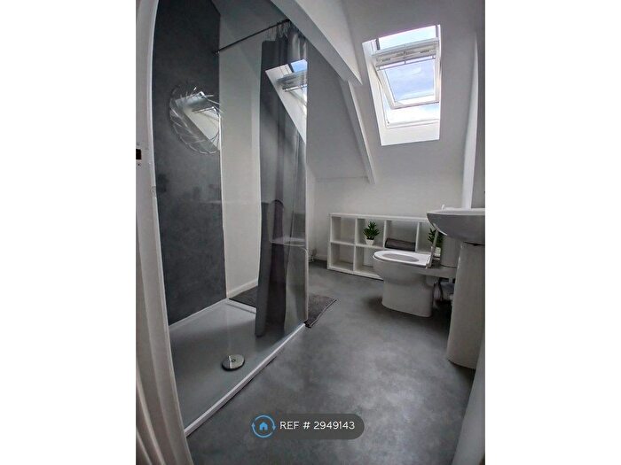 1 Bedroom Flat To Rent In Old School House, Pontyclun, CF72
