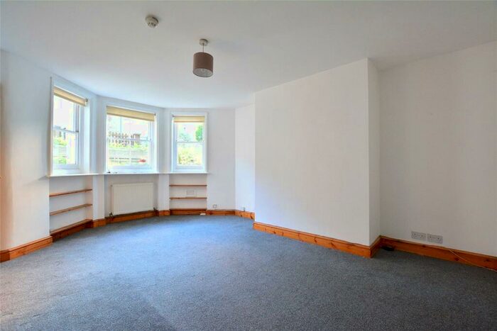 2 Bedroom Apartment To Rent In Bennett Park, London, SE3