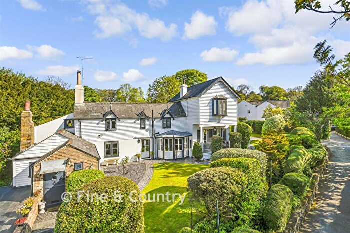4 Bedroom Detached House For Sale In Liverpool Road, Walmer, Deal, Kent, CT14