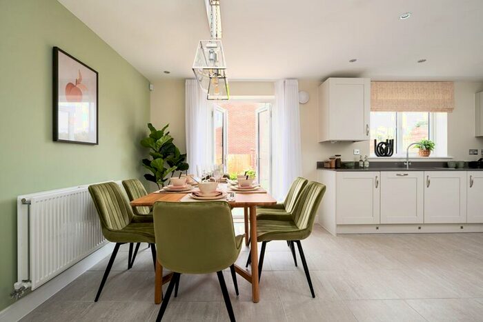 4 Bedroom Detached House For Sale In Clipstone Park, Leighton Buzzard, LU7