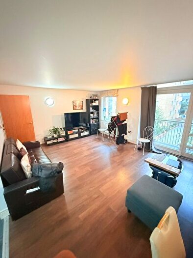 2 Bedroom Flat To Rent In Cassilis Road, London, E14