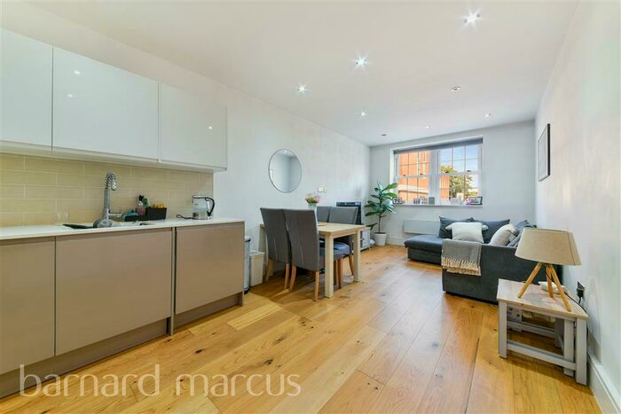 1 Bedroom Flat To Rent In Upper Mulgrave Road, Cheam, Sutton, SM2