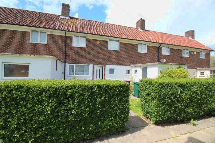 3 Bedroom Property To Rent In Shaws Road, Northgate, Crawley, West Sussex., RH10