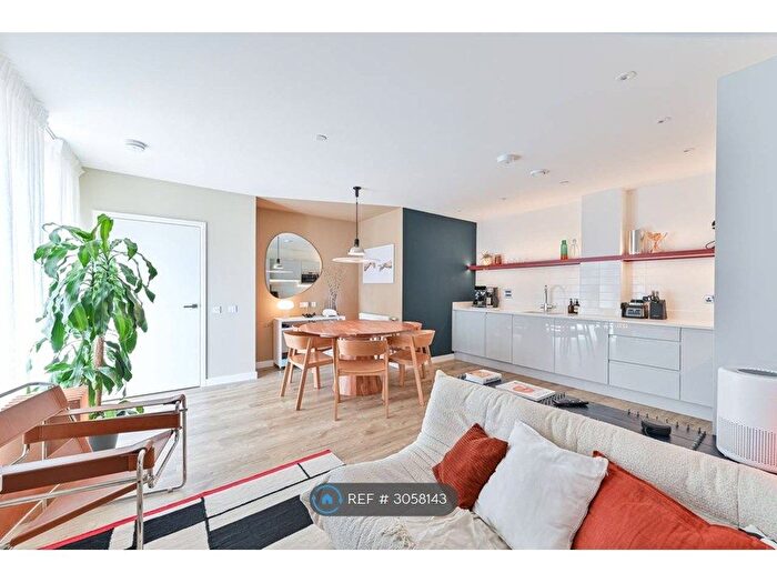 2 Bedroom Flat To Rent In Vousden Grove, London, SE28