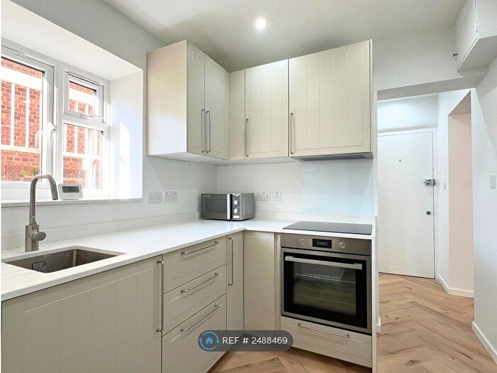 1 Bedroom Flat To Rent In Abbey Road, London, NW6