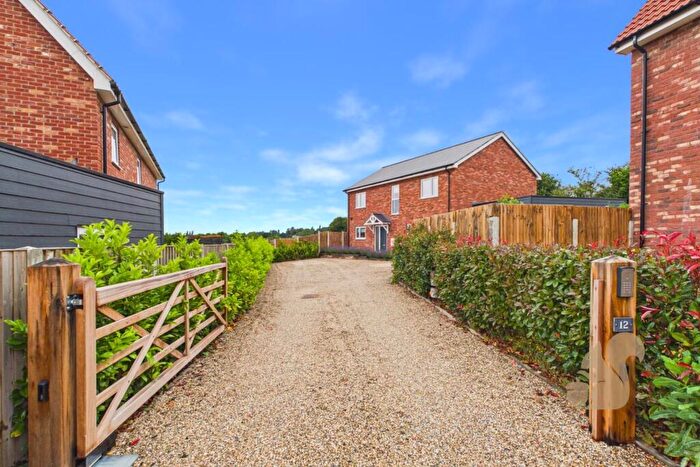 4 Bedroom Detached House For Sale In Paddock Grove, Nayland, CO6