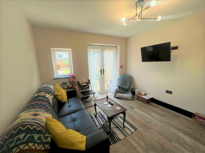 1 Bedroom Terraced House To Rent In Room, Maindy Road, Roath, Cardiff, CF24