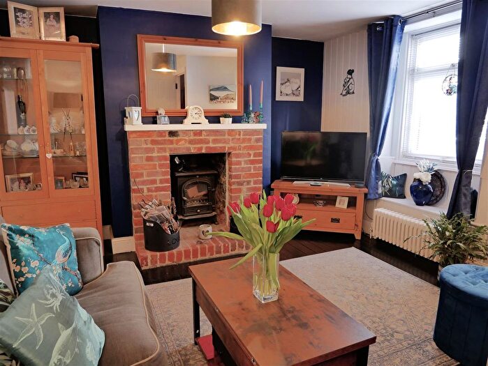1 Bedroom Terraced House For Sale In London Road, Calne, SN11