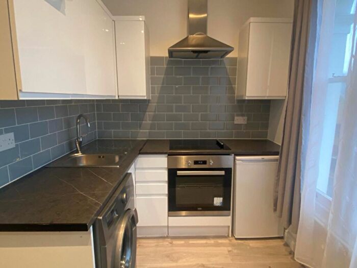 2 Bedroom Apartment To Rent In Cobham Street, Gravesend, Kent, DA11