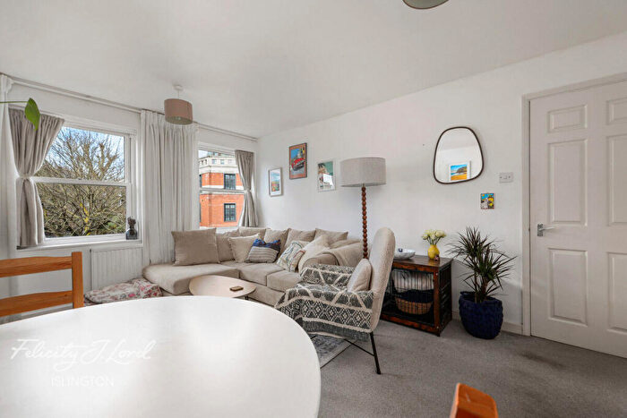 1 Bedroom Flat For Sale In Essex Road, London, N1