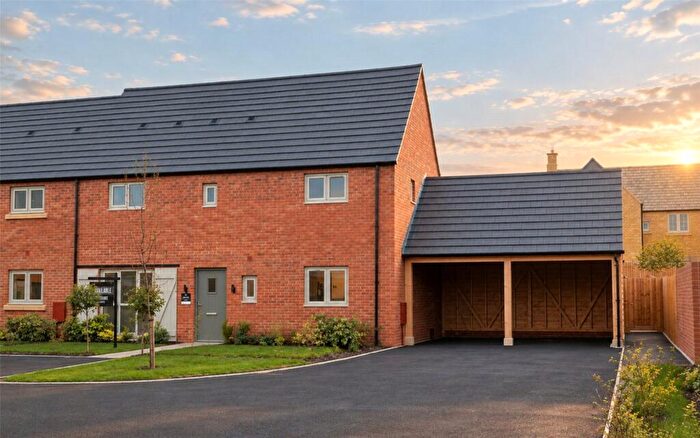 3 Bedroom End Of Terrace House For Sale In Ellenbrook, Stow Road, Moreton-In-Marsh, Gloucestershire, GL56