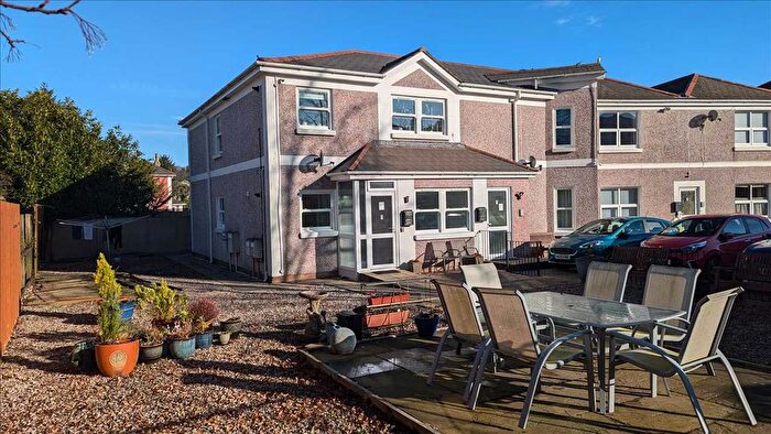 2 Bedroom Flat To Rent In Avonwick Apartments, Aveland Road, Torquay, TQ1