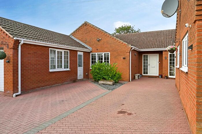 6 Bedroom Detached Bungalow For Sale In Scanlan Court, Coningsby, Lincoln, LN4