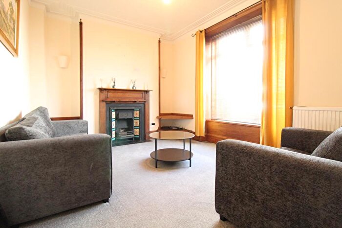 3 Bedroom Flat To Rent In BankStreet, Woodside, AB24