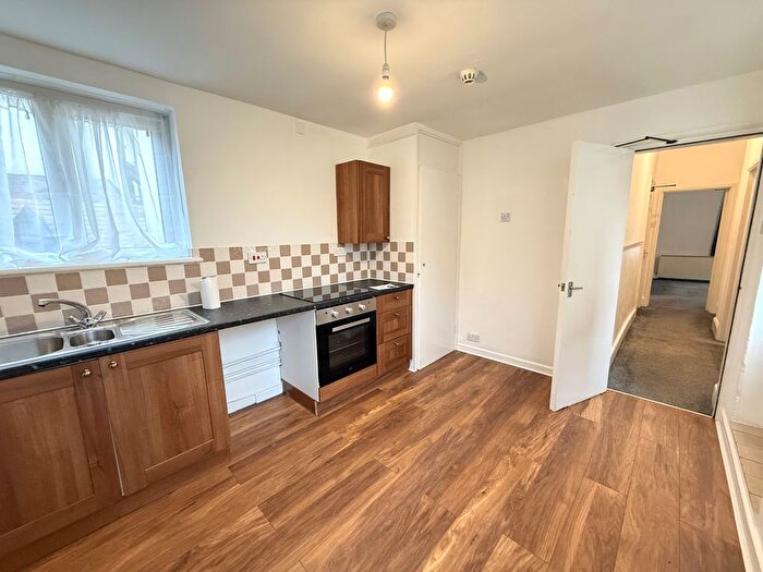 1 Bedroom Flat To Rent In Beaufort Road, Exeter, EX2