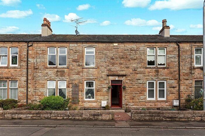 3 Bedroom Flat For Sale In Church Street, Lochwinnoch, PA12