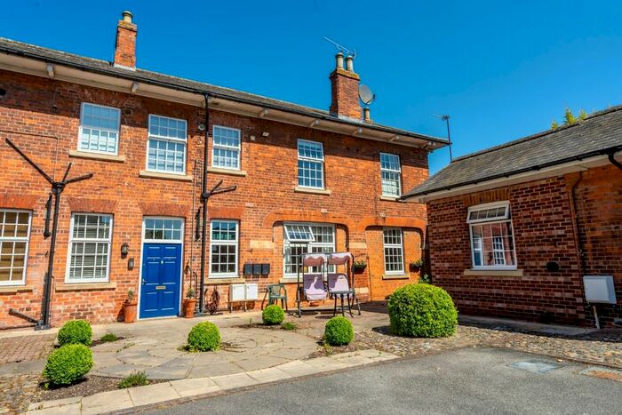 2 Bedroom Flat For Sale In Dower Chase, Escrick, York, YO19