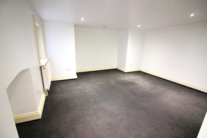 2 Bedroom Duplex To Rent In Chambres Road, Southport, PR8