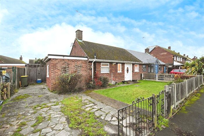 2 Bedroom Bungalow For Sale In Rochford Garden Way, Rochford, Essex, SS4