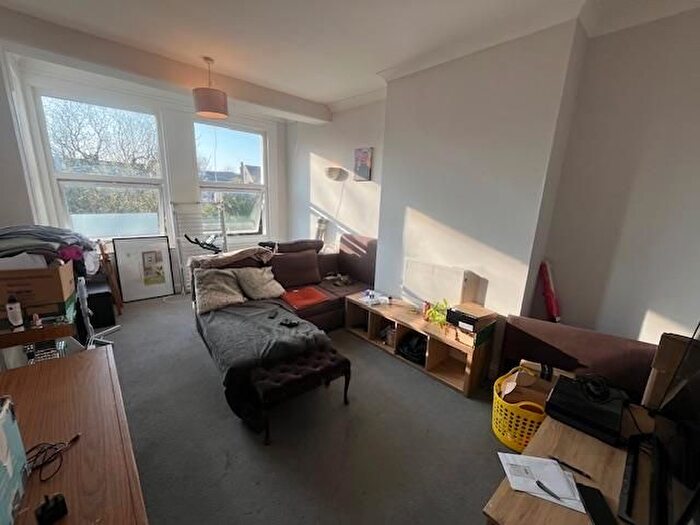 1 Bedroom Flat To Rent In Pembroke Avenue, Hove, BN3