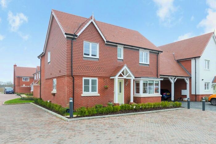 3 Bedroom Detached House For Sale In Long Meadow Drive, Smarden, TN27