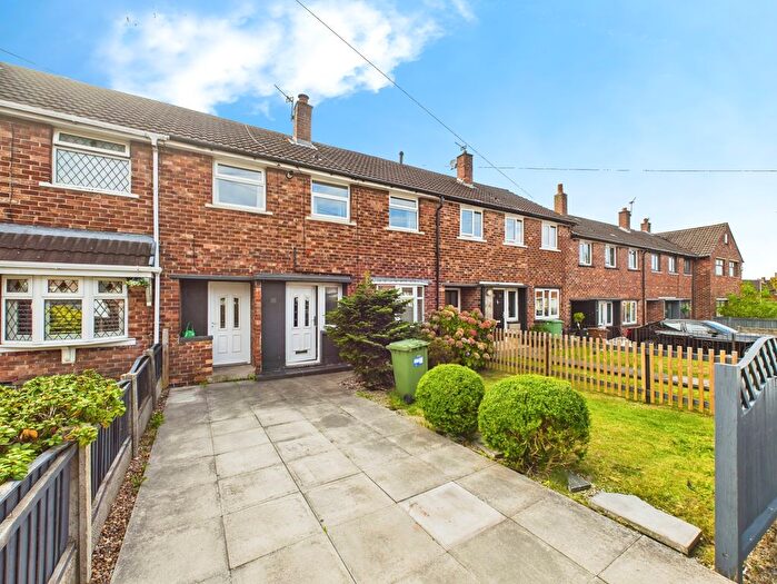 3 Bedroom Semi-Detached House For Sale In Elizabeth Road, Haydock, WA11