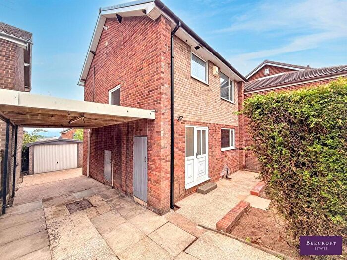 3 Bedroom Detached House For Sale In Padua Rise, Darfield, Barnsley, S73