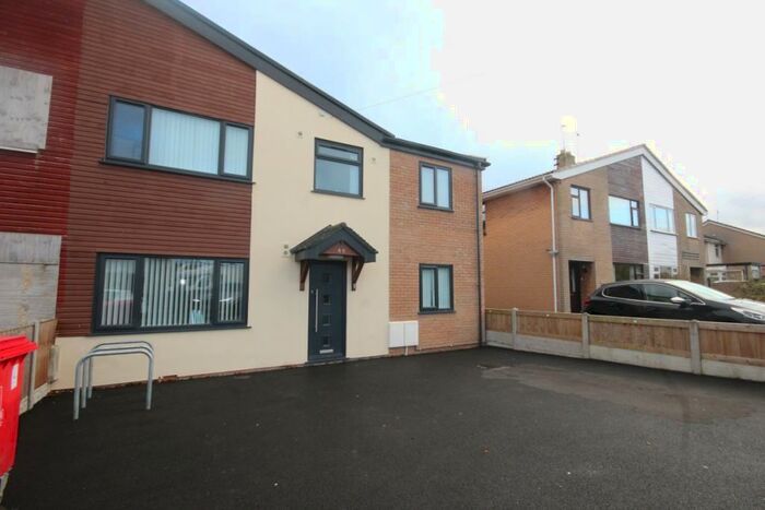 Semi-Detached House To Rent In Gladstone Road, Chester, CH4