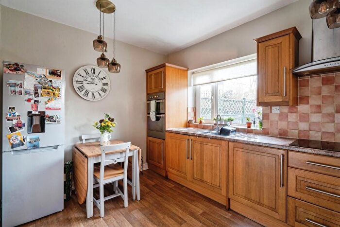 2 Bedroom Semi-Detached House For Sale In Warneford Rise, Cowlersley, Huddersfield, HD4