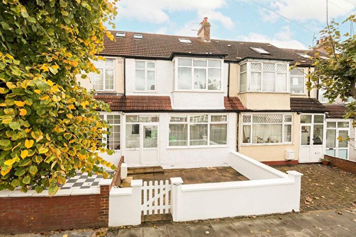 4 Bedroom End Terrace House For Sale In Northborough Road, London, SW16