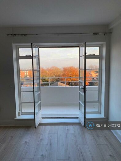 2 Bedroom Flat To Rent In Northwood Hall, London, N6
