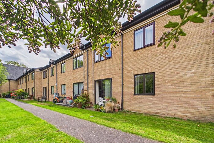 1 Bedroom Flat For Sale In Havenfield, Arbury Road, Cambridge, CB4