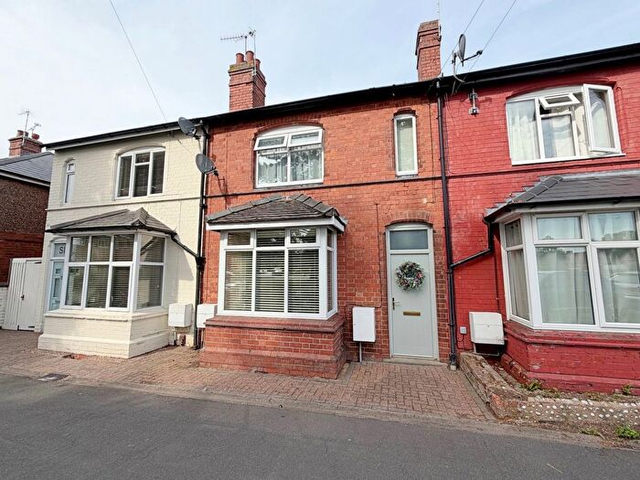 2 Bedroom Terraced House For Sale In Roseland Road, Kenilworth, CV8