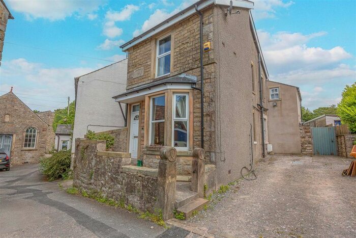 3 Bedroom Detached House For Sale In Moorside Road, Brookhouse, Lancaster, LA2