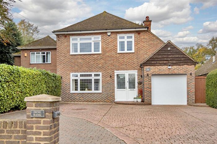 3 Bedroom Detached House For Sale In Ash Road, Hartley, Kent, DA3