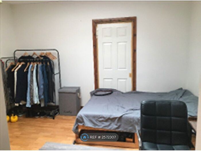 1 Bedroom Flat To Rent In Hackney Road, London, E2