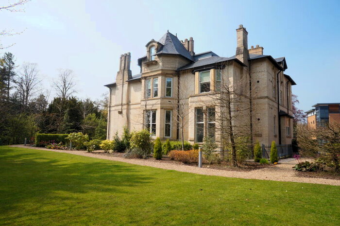 2 Bedroom Apartment To Rent In Larke Rise, Didsbury, M20