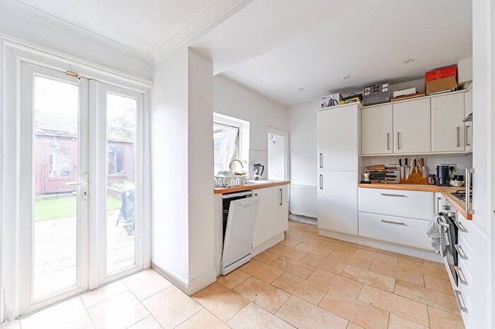 2 Bedroom Property For Sale In Boxley Street, Royal Docks, London, E16