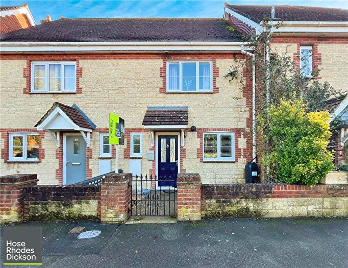 3 Bedroom Terraced House For Sale In Bartletts Close, Newchurch, PO36