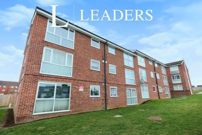2 Bedroom Flat To Rent In Falkland Court, Braintree, CM7