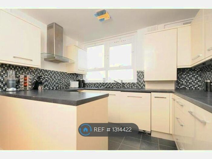 2 Bedroom Flat To Rent In Southfields, London SW19